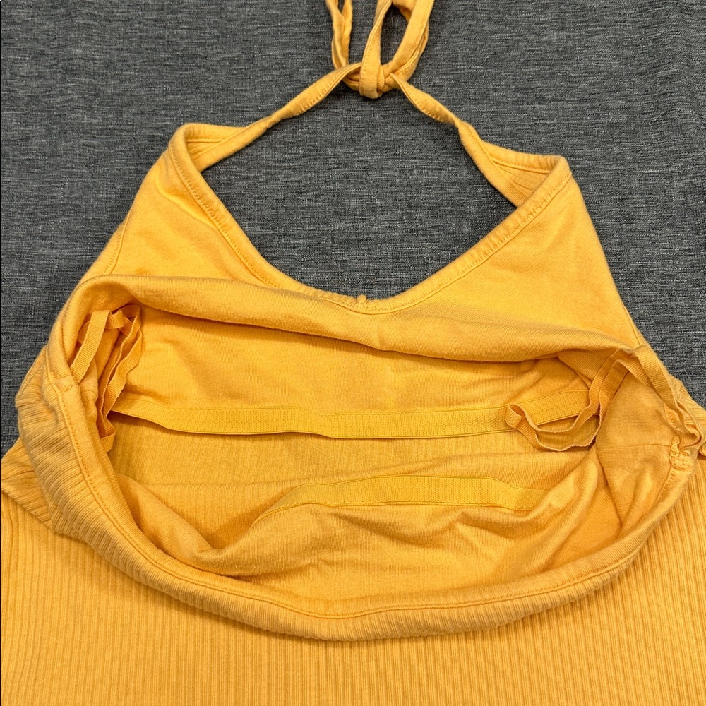 OLD NAVY Ribbed Halter Top - Picture 3 of 5